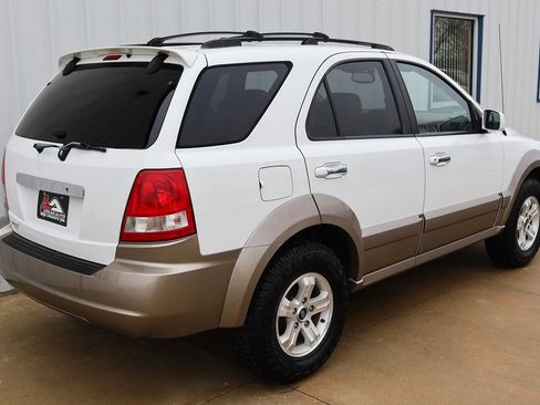 Used 2004 Kia Sorento EX image 5