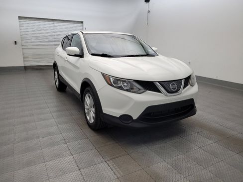 Used 2018 Nissan Rogue Sport S w/ S Appearance Package FWD image 13