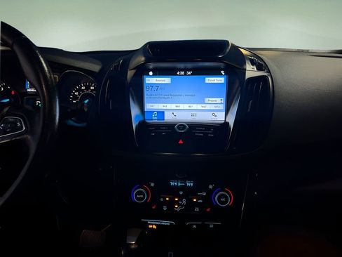 Used 2018 Ford Escape SE w/ SE Sport Appearance Package image 13