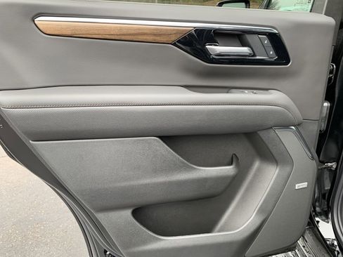 New 2025 Chevrolet Tahoe High Country w/ Sun And Tow Package image 24