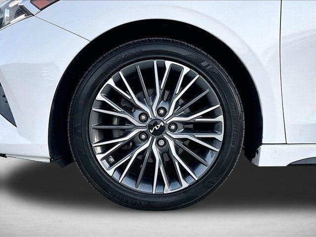 Used 2024 Kia Forte GT-Line w/ GT-Line Premium Package FWD image 10