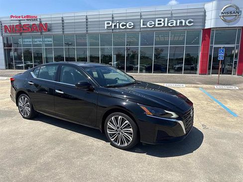 Used 2025 Nissan Altima 2.5 SL AWD/4WD image 1