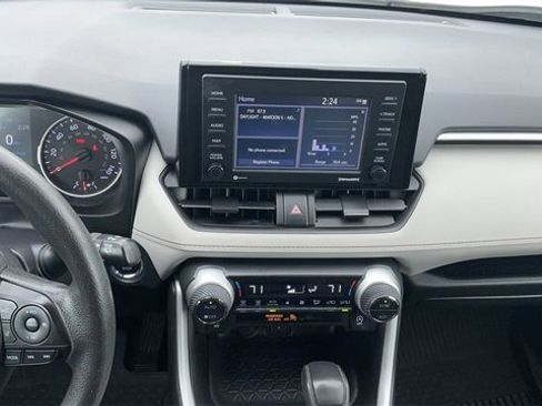 Used 2022 Toyota RAV4 XLE image 35
