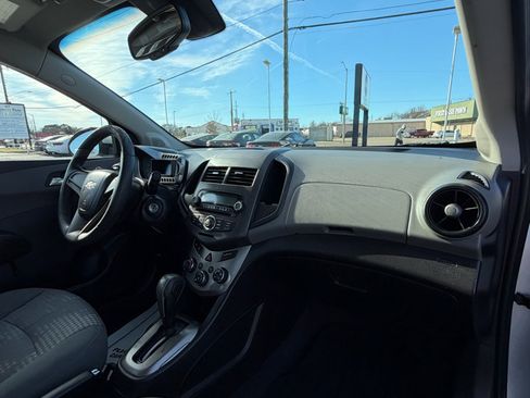 Used 2012 Chevrolet Sonic LS image 18