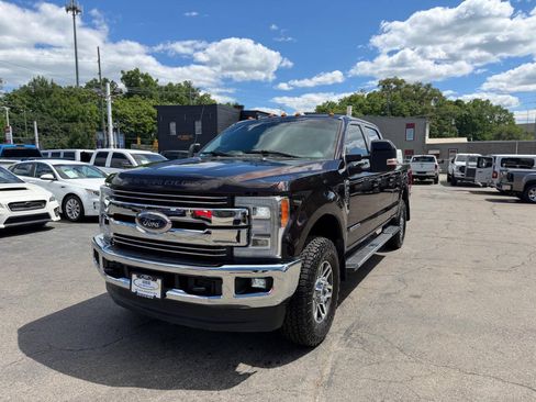 Used 2019 Ford F250 Lariat w/ Lariat Ultimate Package AWD/4WD image 4