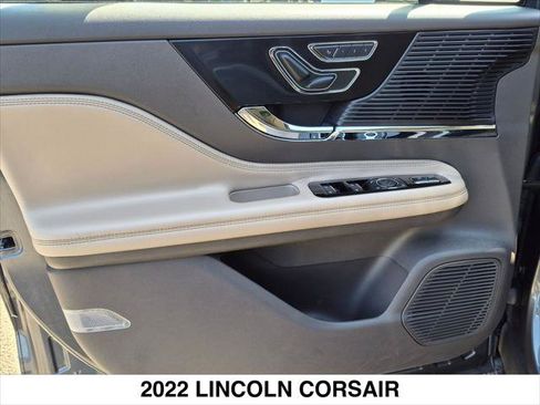 Certified 2022 Lincoln Corsair FWD w/ Premium Package image 10