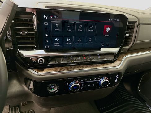 Used 2024 GMC Sierra 1500 Elevation image 26