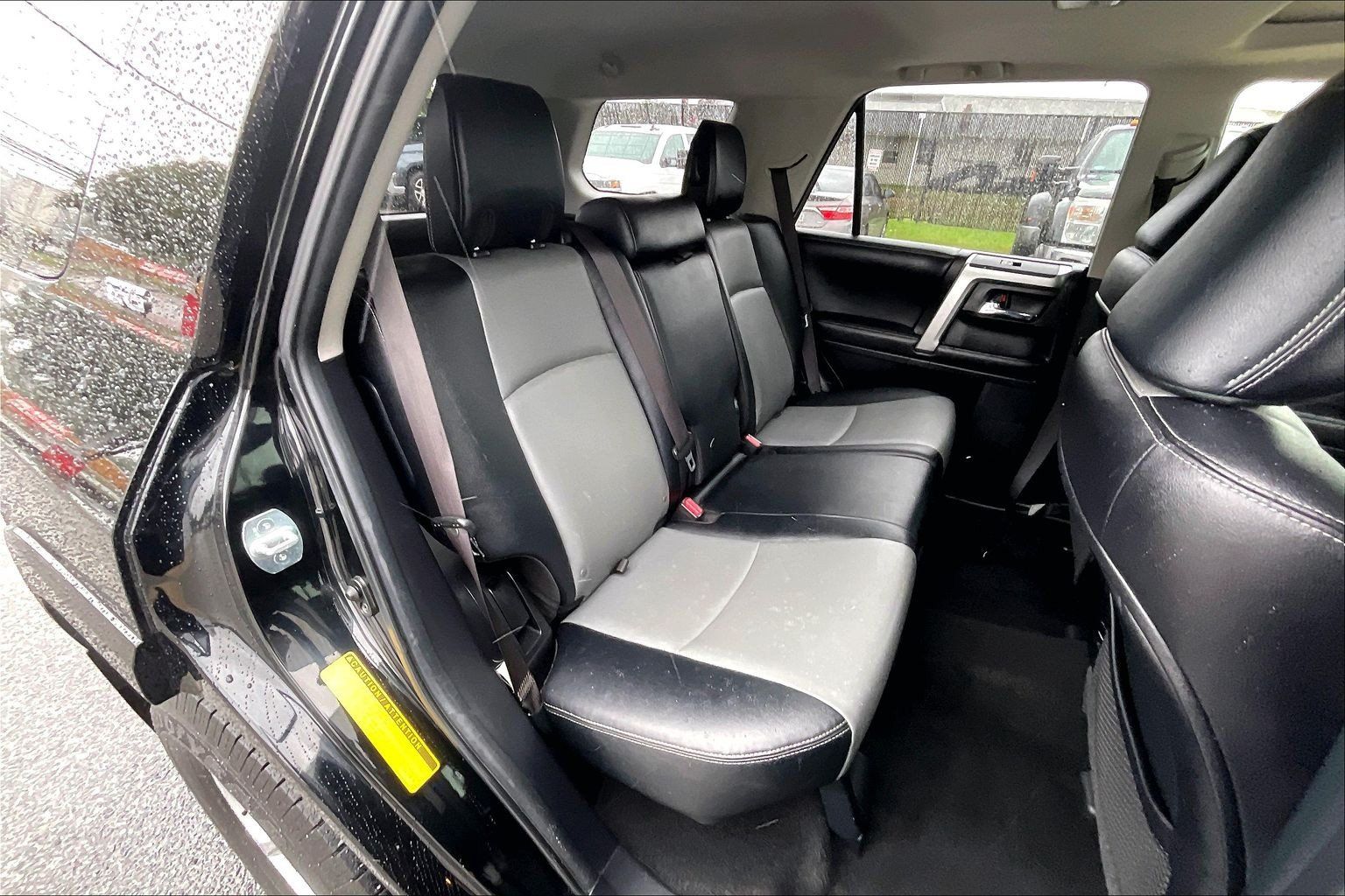 Used 2016 Toyota 4Runner SR5 Premium AWD/4WD image 32