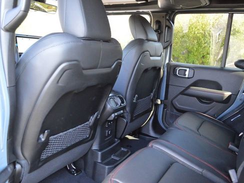 New 2026 Jeep Wrangler Unlimited Rubicon image 30