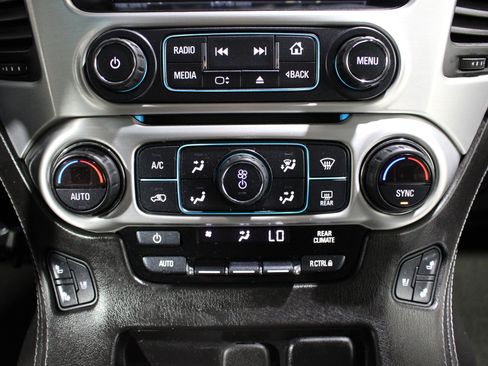 Used 2017 GMC Yukon SLT RWD image 19