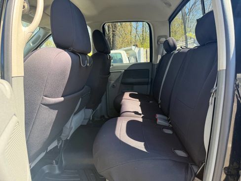 Used 2006 Dodge Ram 1500 Truck SLT image 12