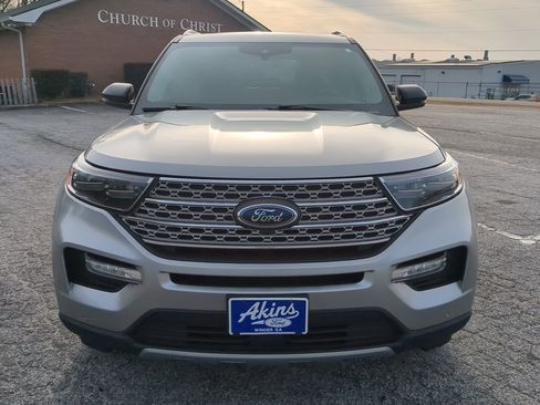 Certified 2022 Ford Explorer Limited w/ Equipment Group 301A image 7