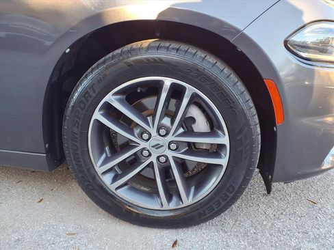 Used 2019 Dodge Charger SXT w/ Cold Weather Package image 10