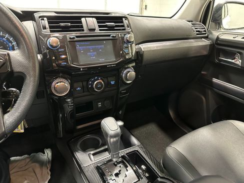 Used 2019 Toyota 4Runner TRD Off-Road Premium image 35