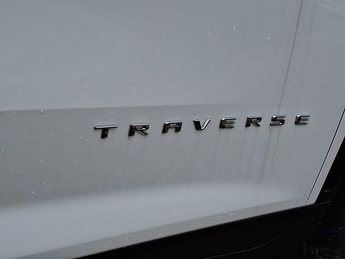 New 2026 Chevrolet Traverse LT w/ LPO, Floor Liner Package FWD image 20