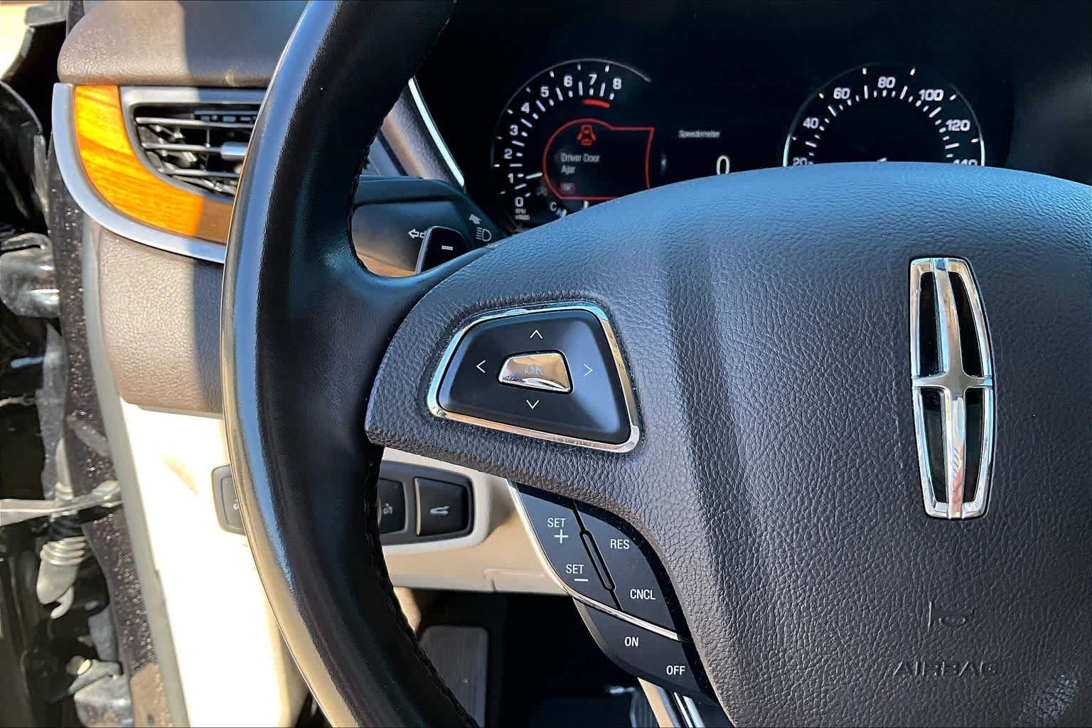 Used 2019 Lincoln MKC Select w/ Select Plus Package FWD image 20