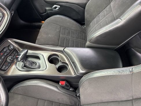 Used 2020 Dodge Challenger R/T image 40