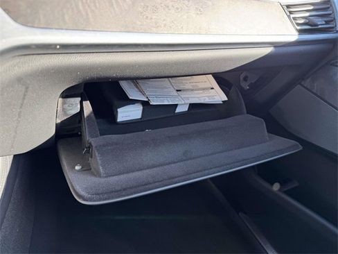 Used 2021 BMW X7 xDrive40i w/ Premium Package image 32