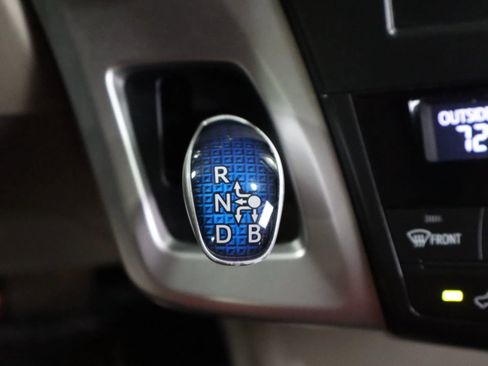 Used 2013 Toyota Prius V Five image 28