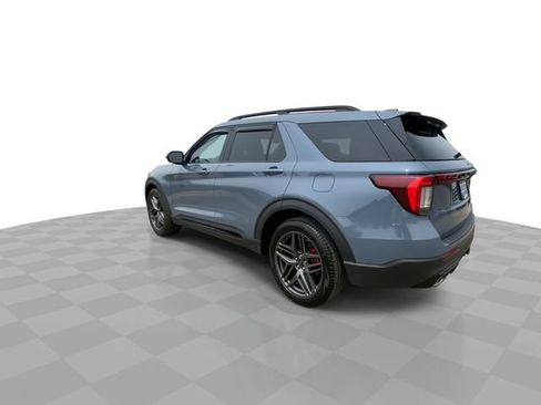 Used 2025 Ford Explorer ST AWD/4WD image 8