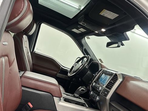 Used 2018 Ford F150 Platinum w/ Equipment Group 701A Luxury image 43