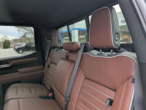 Used 2023 GMC Sierra 1500 Denali Ultimate image 28