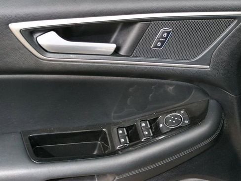 Used 2019 Ford Edge SEL w/ Equipment Group 201A AWD/4WD image 14