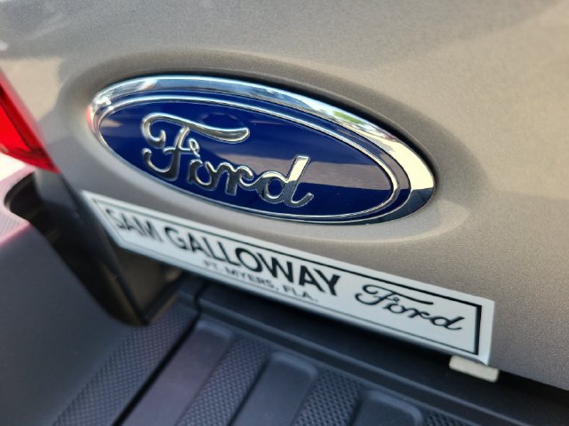 Certified 2024 Ford F350 Platinum w/ FX4 Off-Road Package AWD/4WD image 9