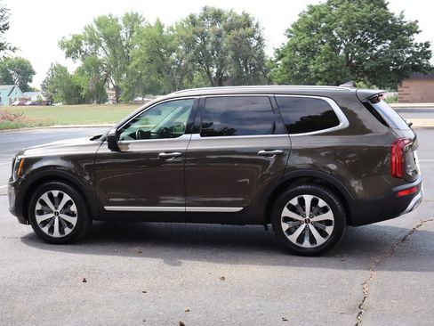 Used 2022 Kia Telluride S AWD/4WD image 8