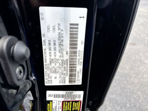 Used 2025 Toyota Sequoia SR5 AWD/4WD image 29