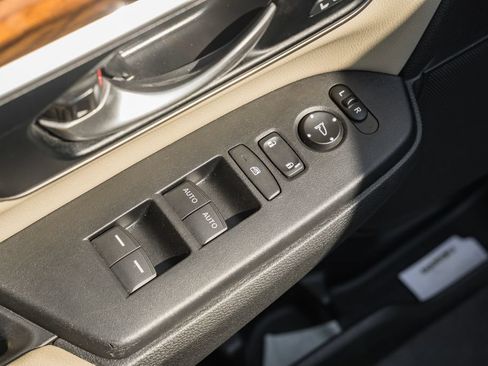 Used 2021 Honda CR-V Touring image 39