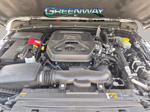 Used 2021 Jeep Wrangler Unlimited Rubicon AWD/4WD image 6