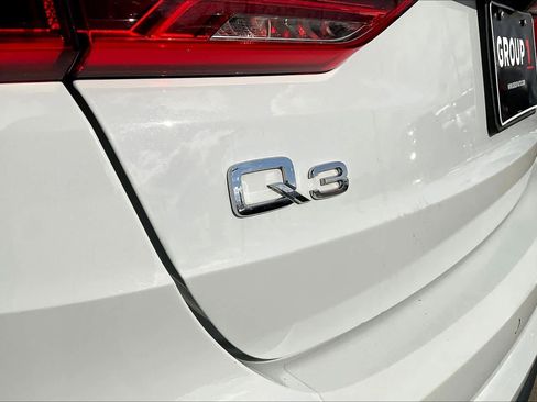 Used 2020 Audi Q3 2.0T Premium w/ Convenience Package image 28