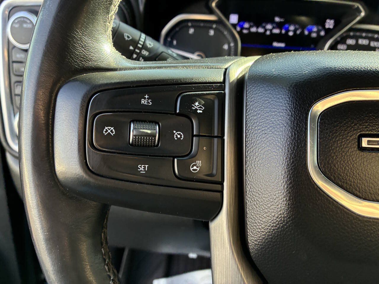 Used 2022 GMC Sierra 2500 Denali AWD/4WD image 43