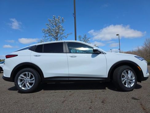 New 2026 Buick Envista Preferred image 16