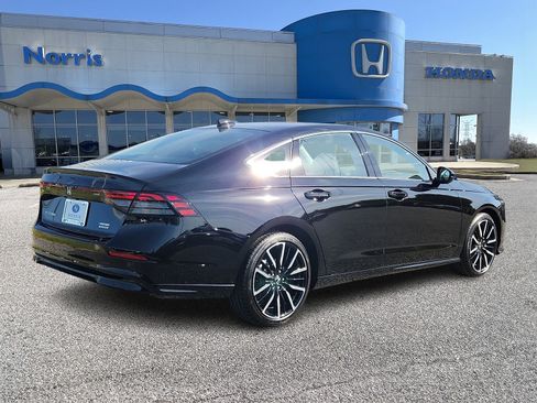 New 2025 Honda Accord Touring image 4