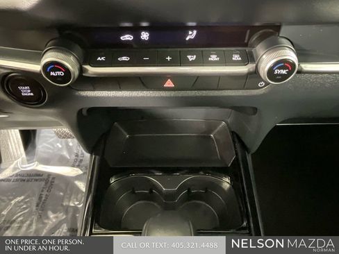 Certified 2025 MAZDA CX-30 AWD 2.5 S w/ Select Sport Pkg image 32
