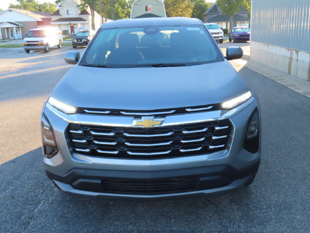 Used 2026 Chevrolet Equinox LT AWD/4WD image 11