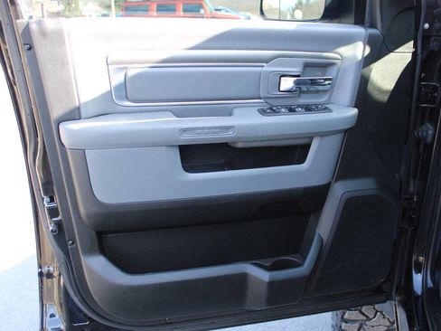 Used 2018 RAM 2500 Big Horn image 19