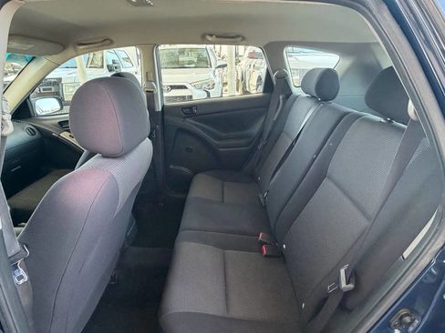 Used 2005 Pontiac Vibe w/ Power Group Value Package image 3