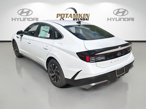 New 2026 Hyundai Sonata Blue FWD image 7