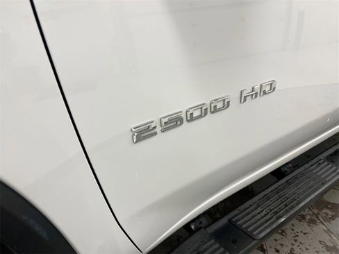 Used 2024 Chevrolet Silverado 2500 Custom w/ Custom Value Package image 26