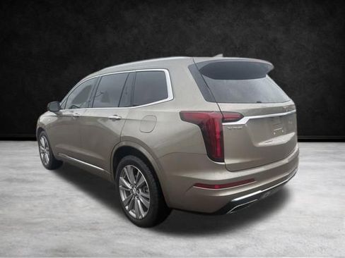 Used 2023 Cadillac XT6 Premium Luxury FWD image 8