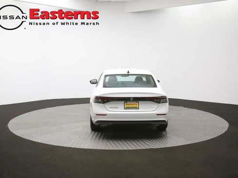 Used 2025 Honda Accord SE image 37