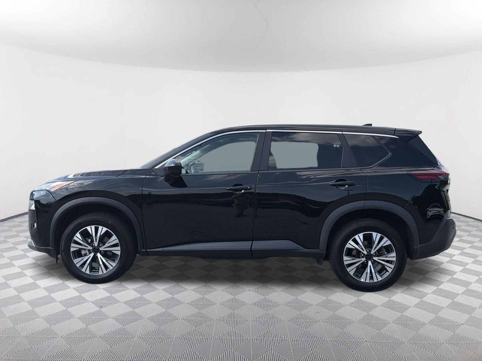 Used 2023 Nissan Rogue SV AWD/4WD image 14