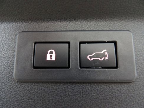 Used 2023 Subaru Forester Sport image 29