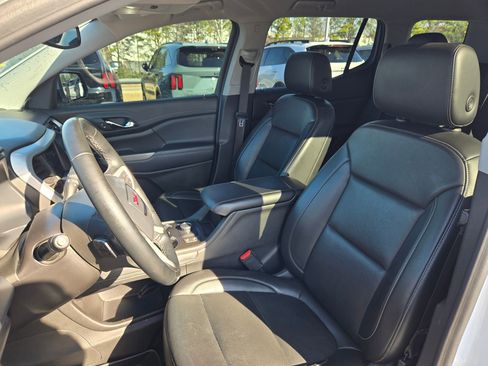 Used 2023 GMC Acadia SLT image 23