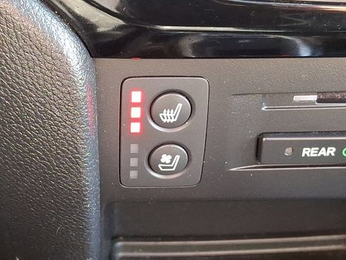 Used 2018 Honda Pilot Elite image 26