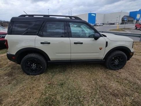New 2025 Ford Bronco Sport Badlands w/ Badlands Tech Package image 9