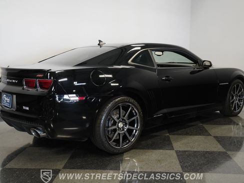 Used 2011 Chevrolet Camaro SS w/ RS Package image 12